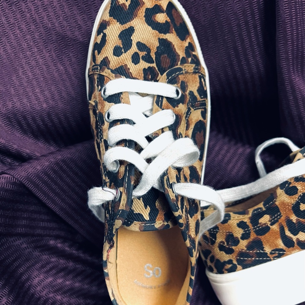 Super Comfort Memory Foam Sole Leopard Print Platform Sneakers - Picture 6 of 7